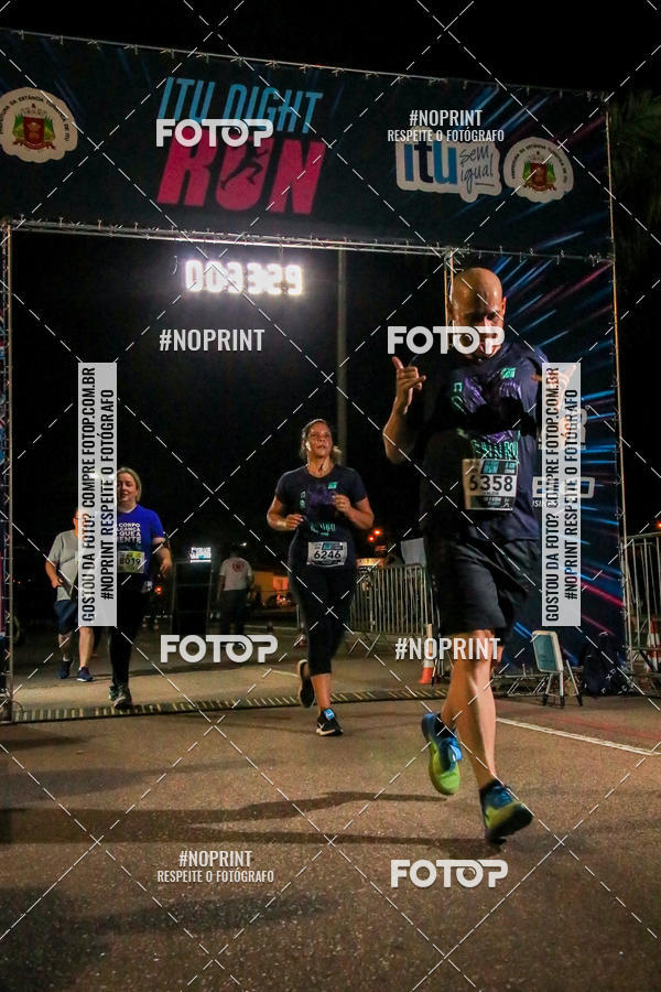 Buy your photos of the eventItu Night Run on Fotop