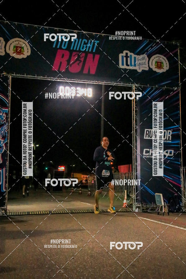Buy your photos of the eventItu Night Run on Fotop