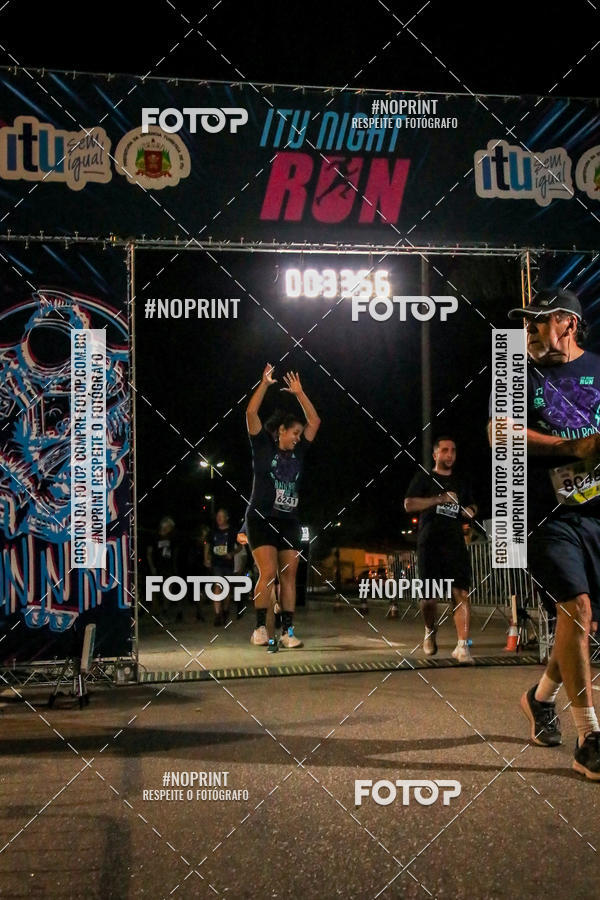 Buy your photos of the eventItu Night Run on Fotop