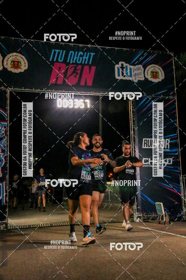 Buy your photos of the eventItu Night Run on Fotop