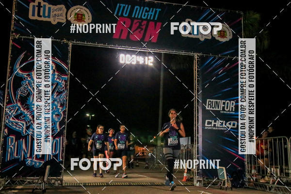 Buy your photos of the eventItu Night Run on Fotop