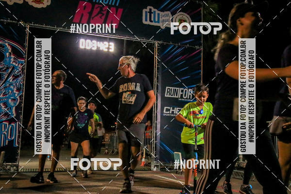 Buy your photos of the eventItu Night Run on Fotop