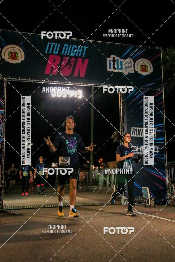 Buy your photos of the eventItu Night Run on Fotop