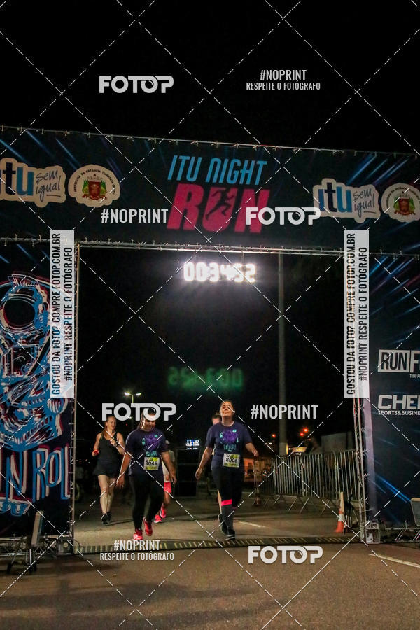 Buy your photos of the eventItu Night Run on Fotop