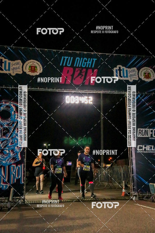 Buy your photos of the eventItu Night Run on Fotop
