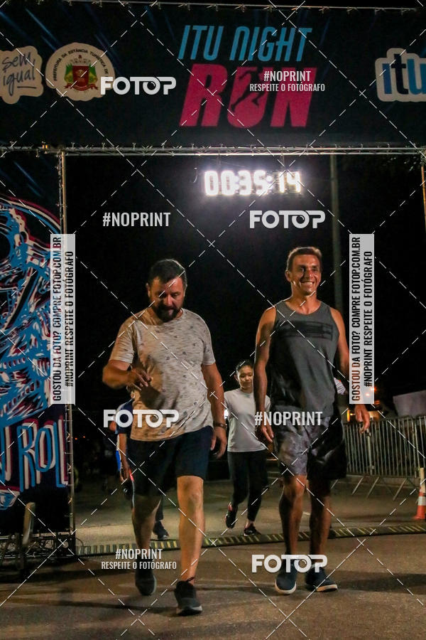 Buy your photos of the eventItu Night Run on Fotop