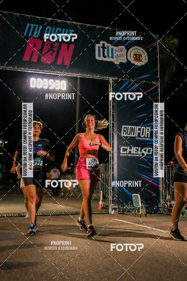 Buy your photos of the eventItu Night Run on Fotop