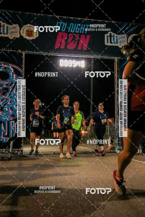 Buy your photos of the eventItu Night Run on Fotop