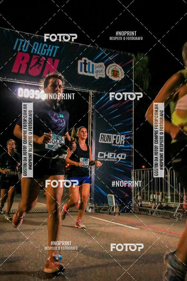 Buy your photos of the eventItu Night Run on Fotop