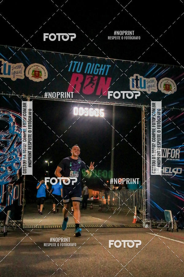 Buy your photos of the eventItu Night Run on Fotop