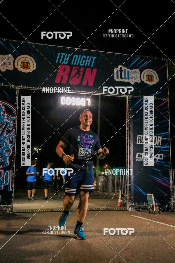 Buy your photos of the eventItu Night Run on Fotop