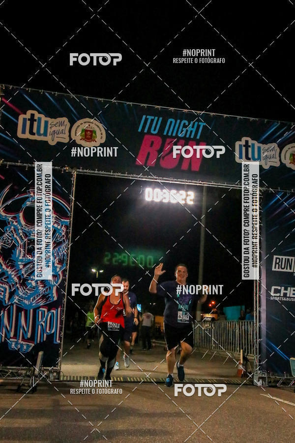 Buy your photos of the eventItu Night Run on Fotop