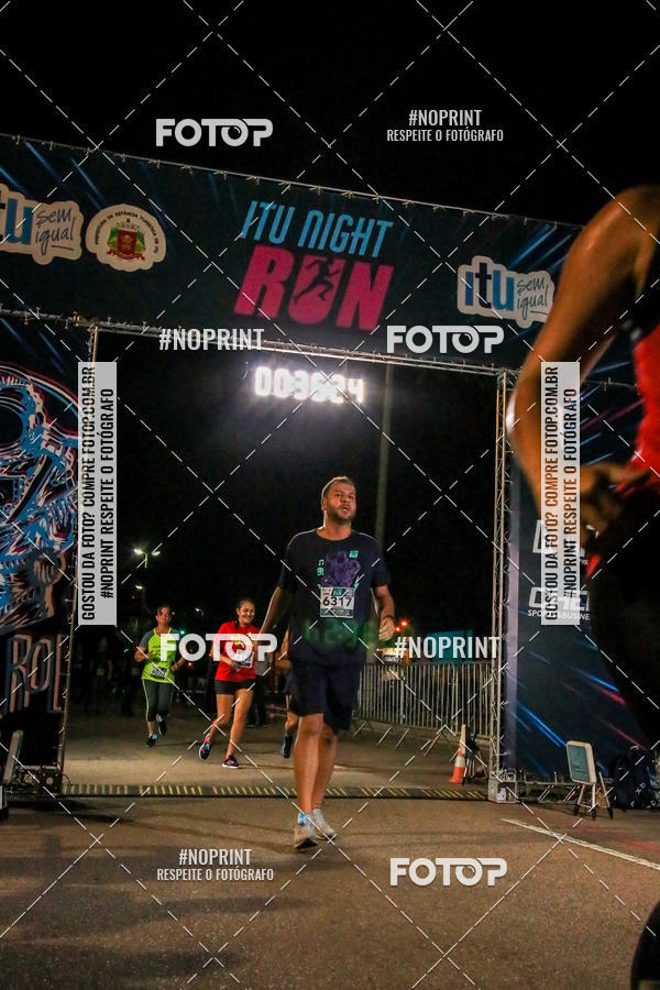 Buy your photos of the eventItu Night Run on Fotop