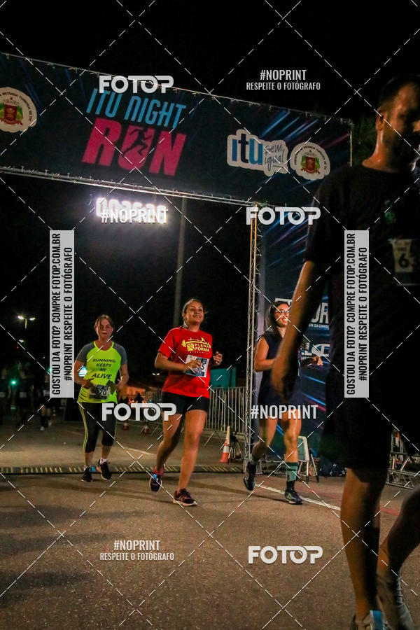 Buy your photos of the eventItu Night Run on Fotop