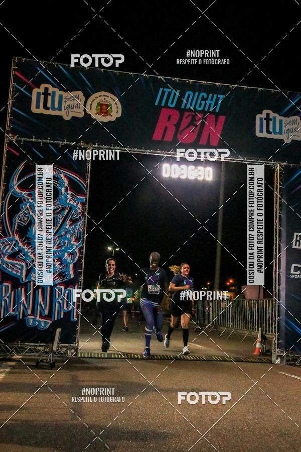 Buy your photos of the eventItu Night Run on Fotop