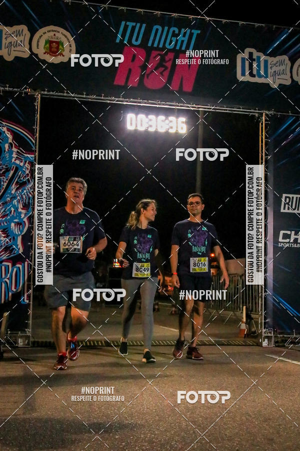 Buy your photos of the eventItu Night Run on Fotop