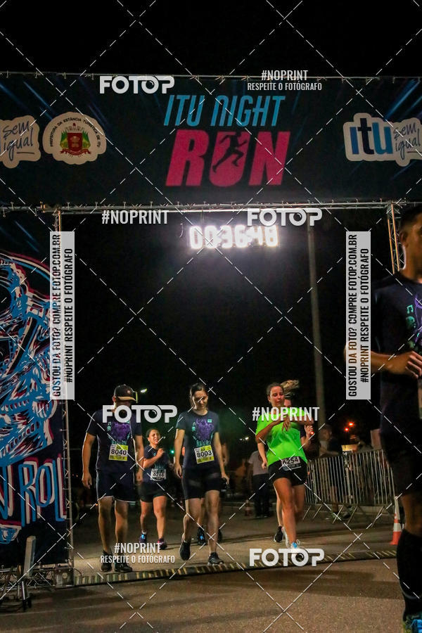 Buy your photos of the eventItu Night Run on Fotop
