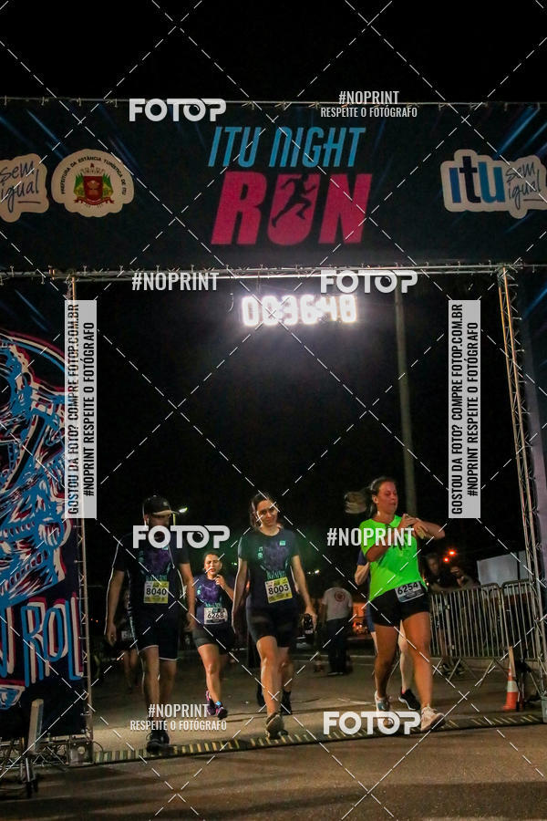 Buy your photos of the eventItu Night Run on Fotop
