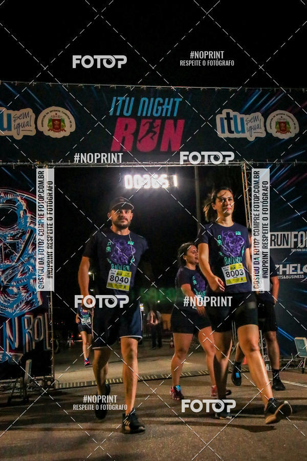 Buy your photos of the eventItu Night Run on Fotop