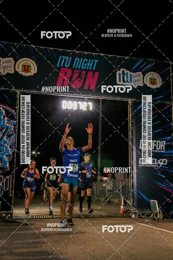 Buy your photos of the eventItu Night Run on Fotop