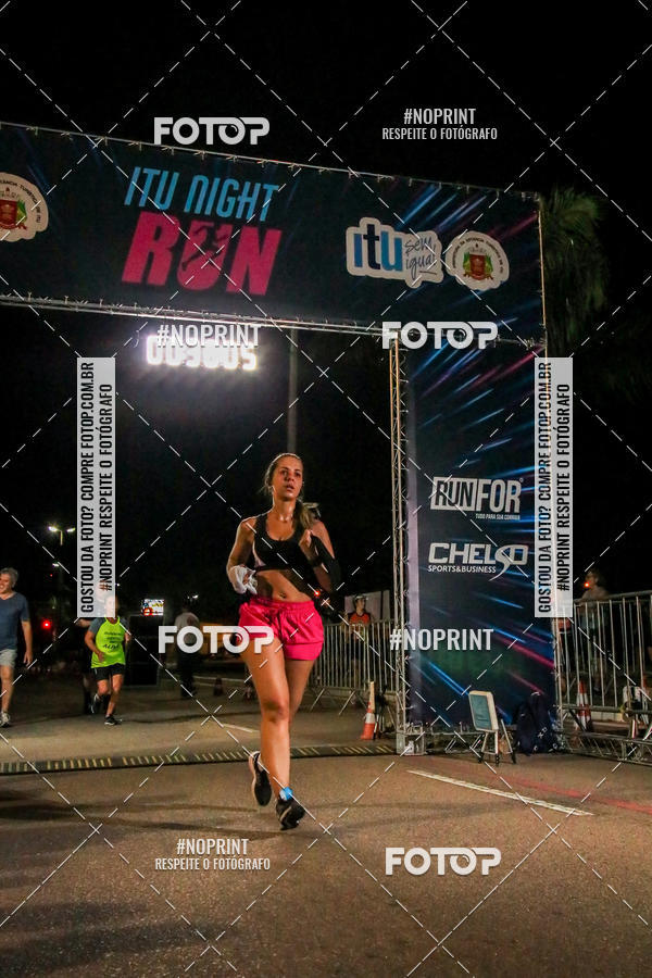 Buy your photos of the eventItu Night Run on Fotop