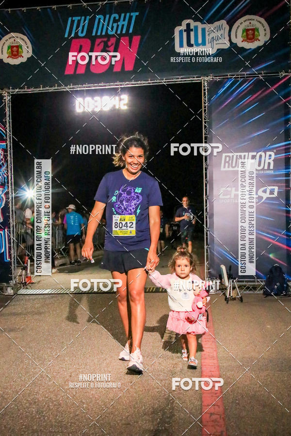 Buy your photos of the eventItu Night Run on Fotop