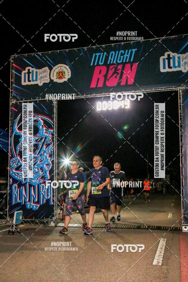 Buy your photos of the eventItu Night Run on Fotop