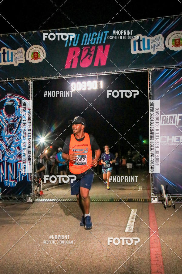 Buy your photos of the eventItu Night Run on Fotop