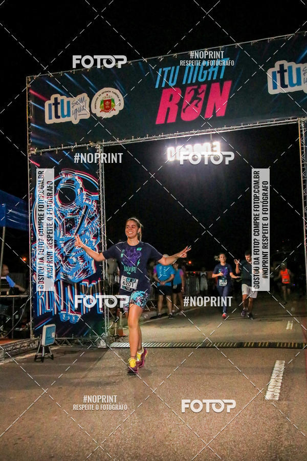 Buy your photos of the eventItu Night Run on Fotop
