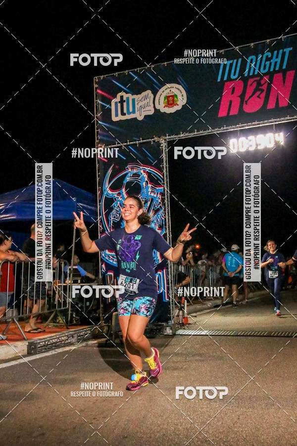 Buy your photos of the eventItu Night Run on Fotop