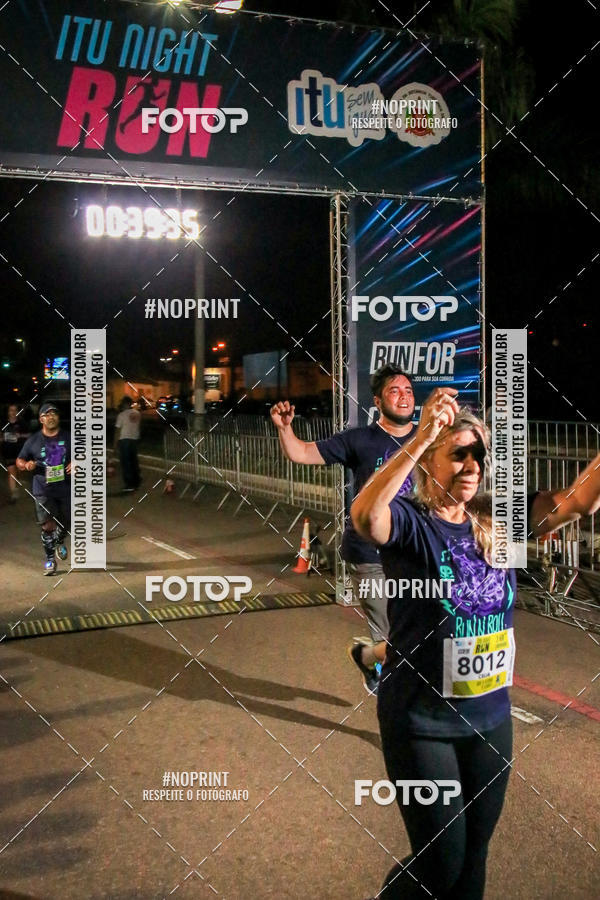 Buy your photos of the eventItu Night Run on Fotop