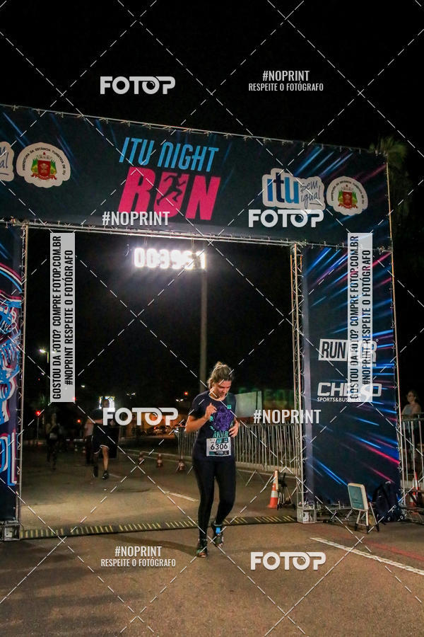 Buy your photos of the eventItu Night Run on Fotop