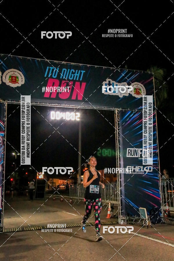 Buy your photos of the eventItu Night Run on Fotop