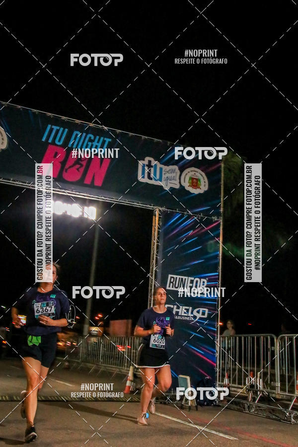 Buy your photos of the eventItu Night Run on Fotop