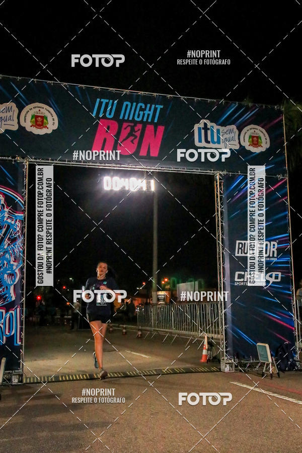Buy your photos of the eventItu Night Run on Fotop