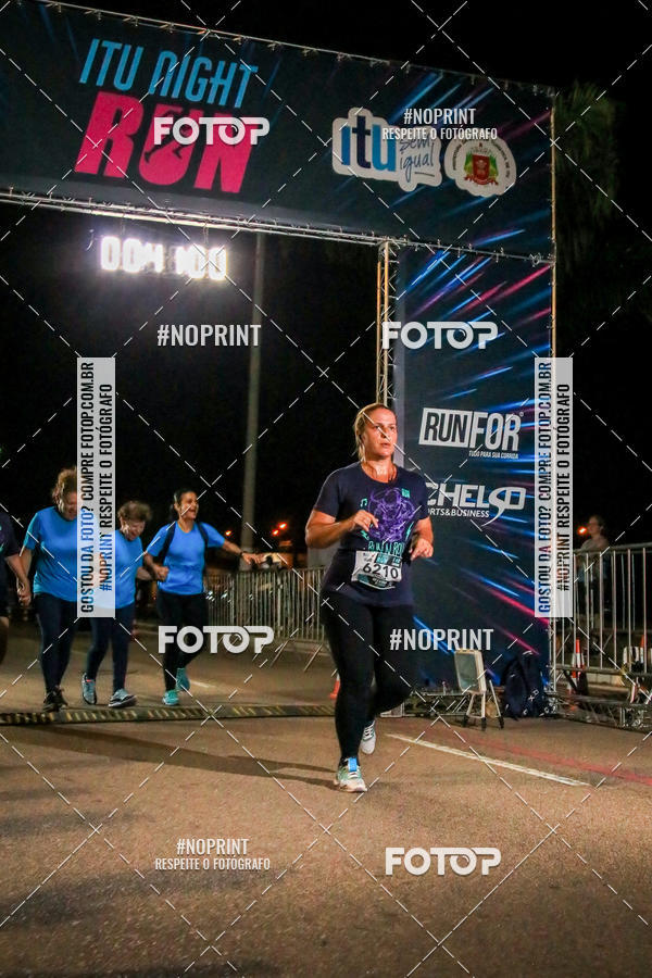 Buy your photos of the eventItu Night Run on Fotop