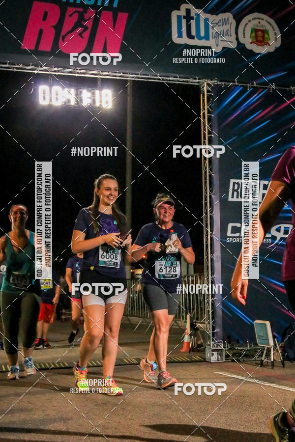 Buy your photos of the eventItu Night Run on Fotop