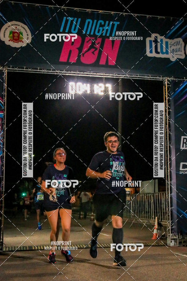Buy your photos of the eventItu Night Run on Fotop