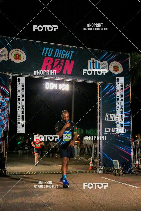 Buy your photos of the eventItu Night Run on Fotop