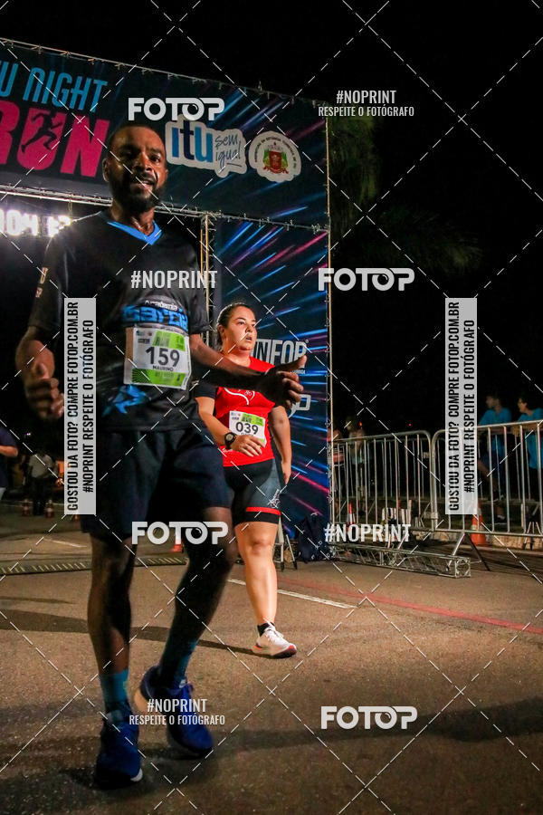 Buy your photos of the eventItu Night Run on Fotop