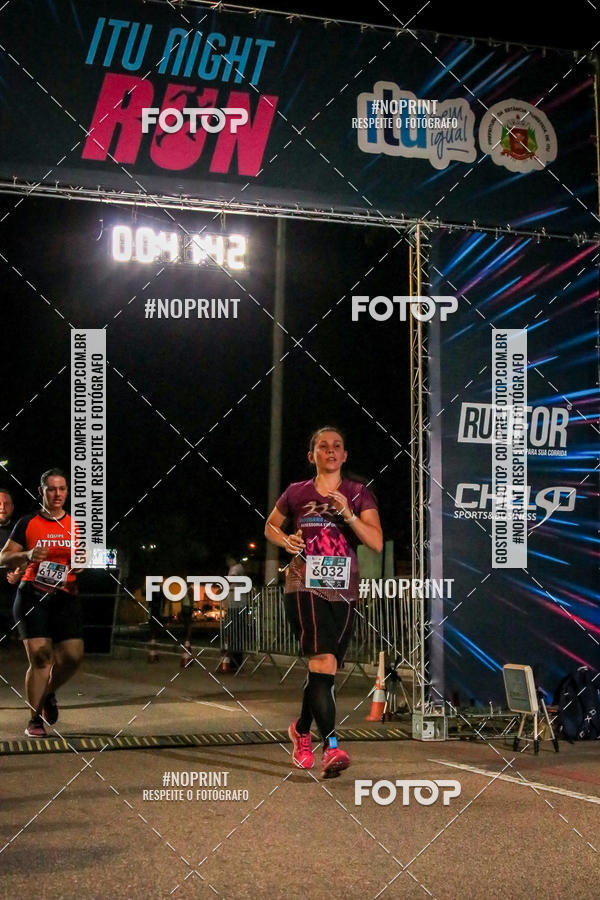 Buy your photos of the eventItu Night Run on Fotop