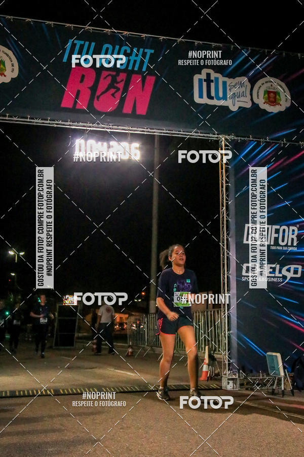Buy your photos of the eventItu Night Run on Fotop