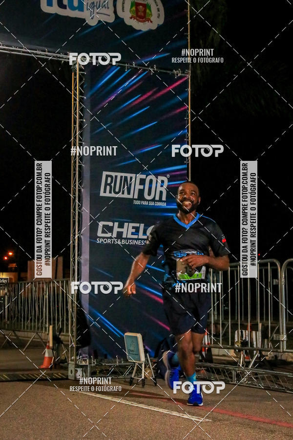 Buy your photos of the eventItu Night Run on Fotop