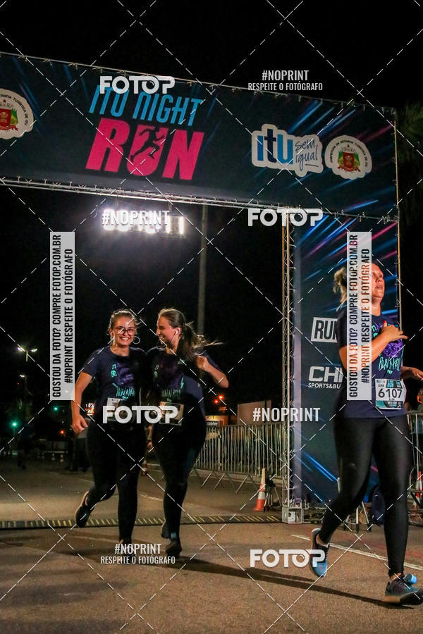 Buy your photos of the eventItu Night Run on Fotop