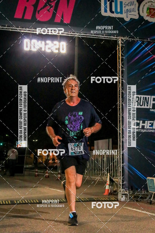 Buy your photos of the eventItu Night Run on Fotop
