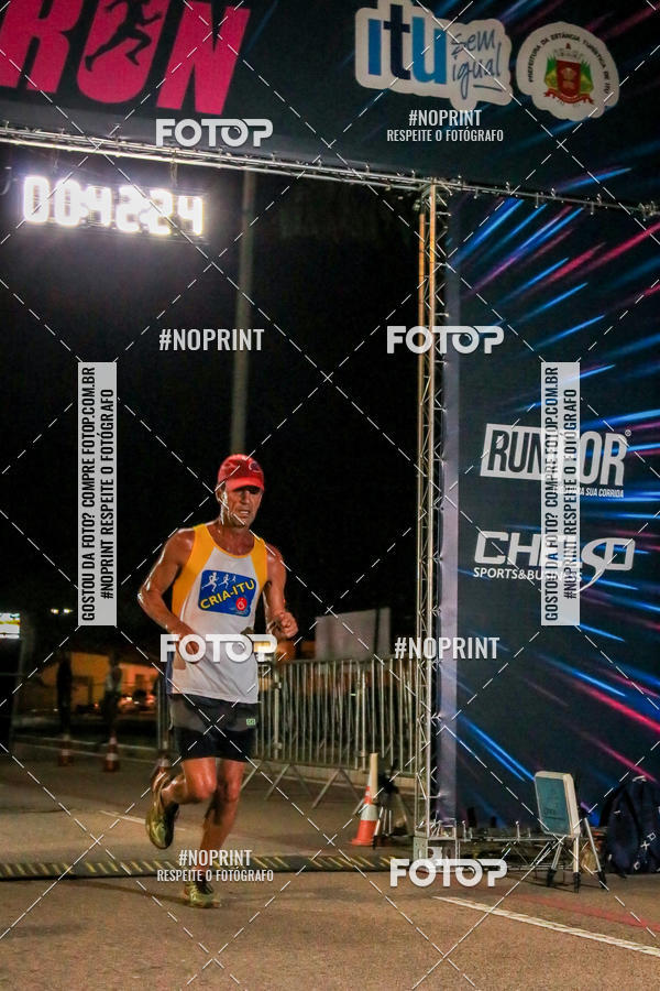 Buy your photos of the eventItu Night Run on Fotop