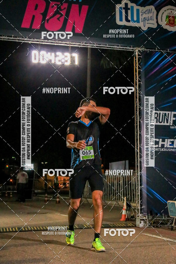 Buy your photos of the eventItu Night Run on Fotop