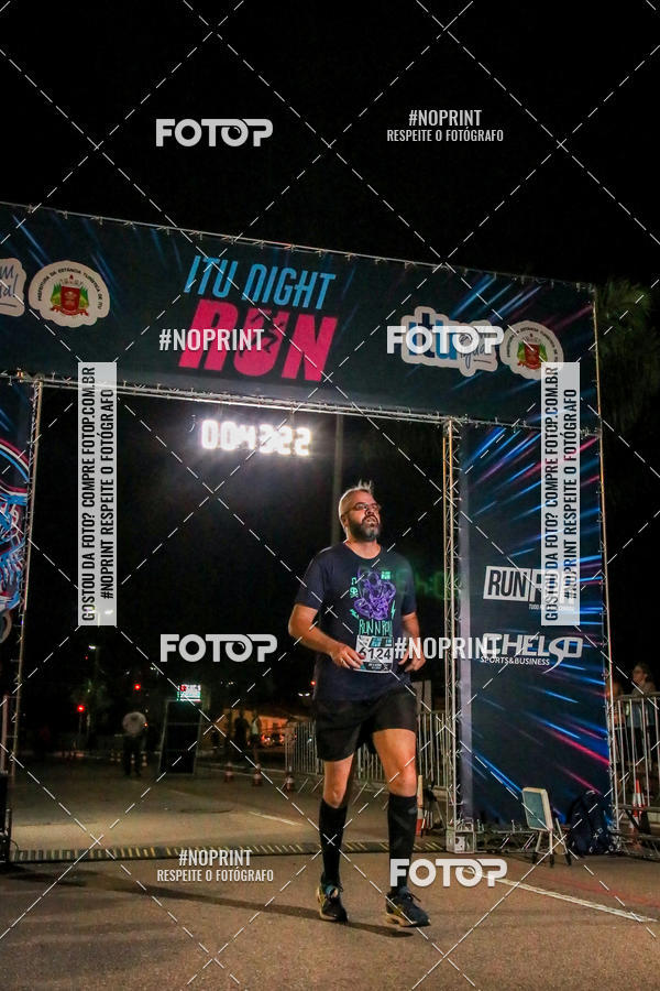 Buy your photos of the eventItu Night Run on Fotop