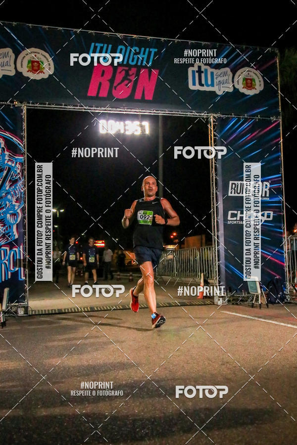 Buy your photos of the eventItu Night Run on Fotop