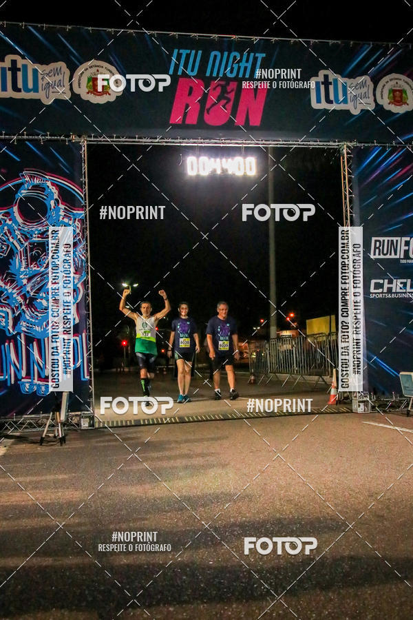 Buy your photos of the eventItu Night Run on Fotop